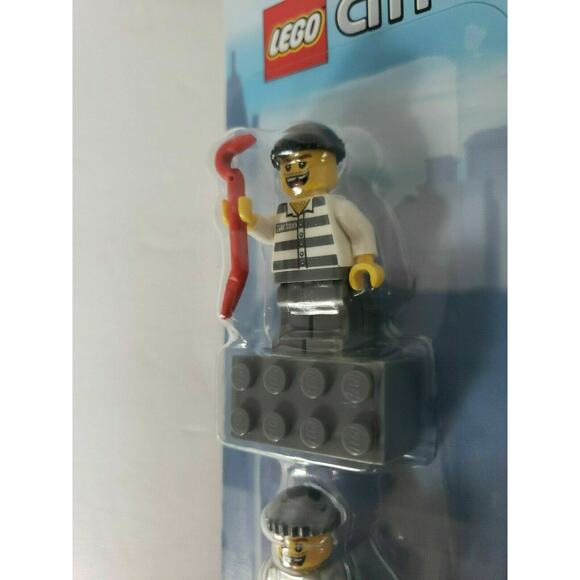 2011 New Sealed Lego City Burglars Magnets Set 4623810 Pack SH5 - Picture 5 of 9